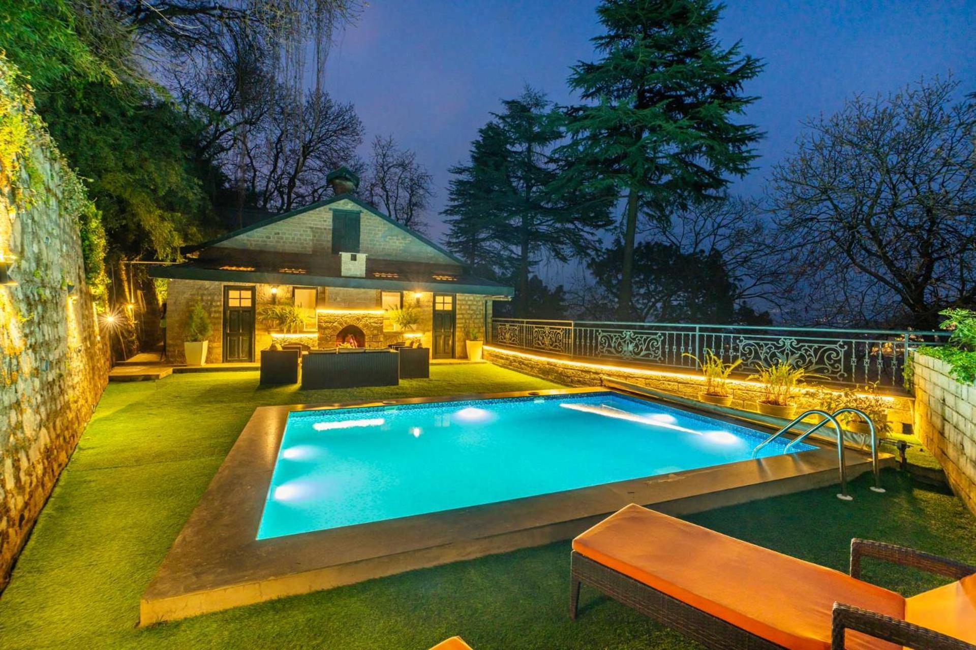 Stayvista At Paris Villa With Pvt Pool & Valley View Kasauli Dış mekan fotoğraf